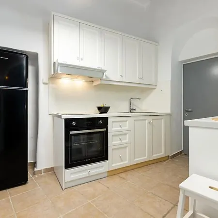 Apartment Venghera In The Heart Of