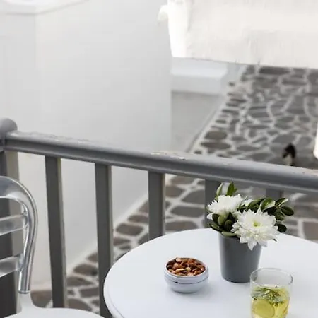 Venghera In The Heart Of Naousa (Paros)