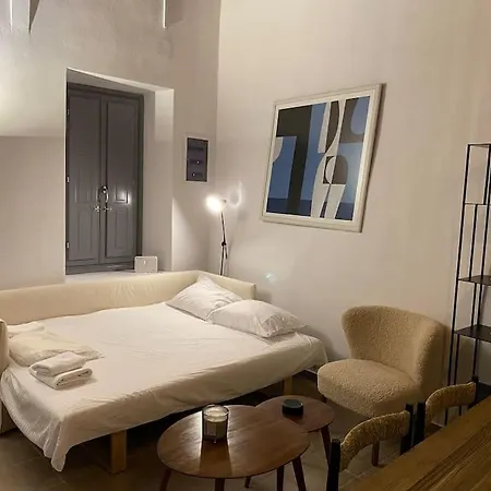 Venghera In The Heart Of Apartment *